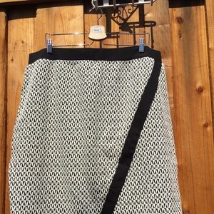 Brand New Indigo Poppy Black and White Skirt 3X